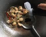 รูปขั้นตอนการทำที่ 7 ของ ข้าวคลุกกะเพราลูกชิ้นหมู+ไข่ดาว (no msg.)