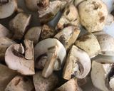 Foto del paso 1 de la receta: Champiñones con tocineta