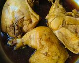 รูปขั้นตอนการทำที่ 4 ของ น่องไก่ติดสะโพกต้มน้ำปลา
