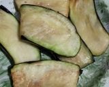 Foto langkah ke 4 dari resep Terong Goreng Sambal Pedas.