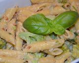 Foto langkah ke 5 dari resep One Pot Creamy Penne Broccoli.