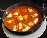 A picture of step 3 of Dhaba Style Paneer Masala.