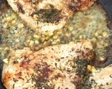 Foto del paso 1 de la receta: Suprema de pavita al ajo, cúrcuma y limón 😋