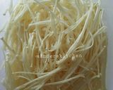 Foto langkah ke 2 dari resep Enoki goreng.