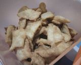 Foto langkah ke 5 dari resep Kue Keripik Bawang.
