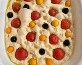 Foto del paso 3 de la receta: FOCACCIA🌿🍅Con Uchuvas🫒 y Más...!