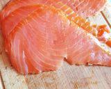 Une image de l'étape 1 de Tartare de saumon fumé.