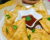 A picture of step 7 of Bazaari aloo samosa.