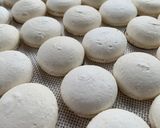 Foto del passaggio 6 della ricetta Macarons con Meringa Francese