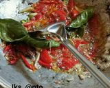 Foto langkah ke 6 dari resep Oseng kikil sapi pedas manis.