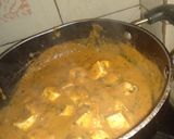 A picture of step 7 of Fusion of Italian pizza and Punjabi butter panner.