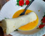 Foto langkah ke 3 dari resep Roti Tawar Goreng isi pisang coklat.
