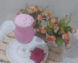A picture of step 3 of Rose 🌹lassi.