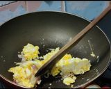 Foto langkah ke 4 dari resep Jamur Wortel Saus Tiram.