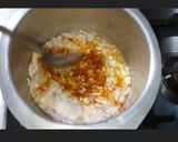 A picture of step 2 of Anda Maghaz Masala.