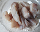 Foto del paso 3 de la receta: Rape en salsa de langostino