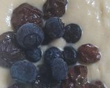 Foto del paso 2 de la receta: Muffins con aceite y arándanos