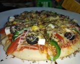 વેજ ચીઝ પીઝા (Veg. Cheese Pizza Recipe In Gujarati) રેસીપી સ્ટેપ5ફોટો