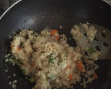 கோதுமை ரவா கிச்சடி(wheat rava kichdi recipe in tamil) ரெசிபி ஸ்டேப் 4 புகைப்படம்
