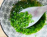 Hình bước làm 3 của món 🌱 Salad Su Hào, Nấm & Măng Tây Rừng Sốt Hành Tăm