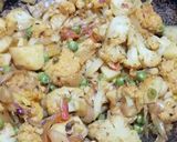 गोभी की सब्ज़ी (Gobhi ki sabzi recipe in hindi) रेसिपी चरण 3 फोटो