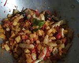 Foto langkah ke 4 dari resep "Sambel Goreng Kentang ala Hajatan".