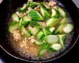รูปขั้นตอนการทำที่ 5 ของ ผัดบวบหมูสับ