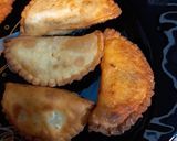 A picture of step 3 of D shape samosa.