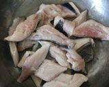 Foto langkah ke 1 dari resep Bandeng Goreng Tepung.
