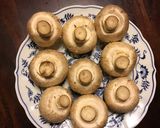 A picture of step 3 of California Farm Broiled in Butter Large White Button Mushrooms.
