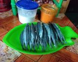 Foto langkah ke 1 dari resep Baby layang kuah pedas.