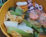 Foto langkah ke 4 dari resep Tom yum Seafood ala Rumahan.