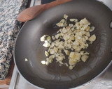 Foto del paso 1 de la receta: Champiñones y setas al ajillo