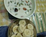 A picture of step 2 of Oats Banana Smoothie.