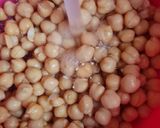Foto del paso 1 de la receta: Snack saludable de garbanzos especiados al horno