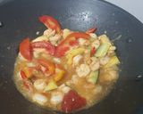 Foto langkah ke 4 dari resep Udang Asam Manis ala Fe.