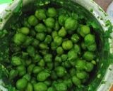 हरे चने की हरी भरी कचौरी (Hare chane ki hari bhari kachori recipe in Hindi) रेसिपी चरण 4 फोटो