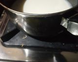 A picture of step 2 of Maggi kheer.