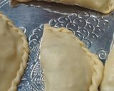 Foto langkah ke 14 dari resep Pastel Kentang Wortel Daun Bawang.