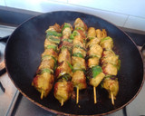 Foto del paso 5 de la receta: Pinchitos de 🐥 al ras al hanout