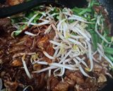 Gambar langkah 5 resipi Kuey Teow Goreng Sotong.