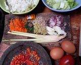 Foto langkah ke 1 dari resep Nasi Goreng Sambal Matah ala Rumah.
