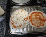 Foto del paso 10 de la receta: Pizzas hechas en casa