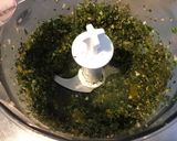 Une image de l'étape 6 de Purée de piments indiens à l'ail fumé, coriandre et citron.