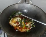 Foto langkah ke 3 dari resep Telur ceplok saus tiram.