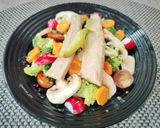 Foto del paso 5 de la receta: Ensalada de verduras crudas con ventresca y aliño de aguacate