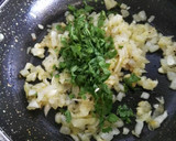 Foto del paso 4 de la receta: Champiñones a la crema con aguacate y tomate