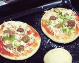 A picture of step 3 of Veggie Pizza.