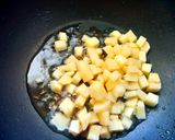 A picture of step 4 of Sabudana Khichdi.