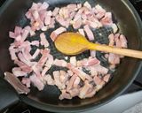 Une image de l'étape 4 de °Soupe de potimarron, nuage de lard fumé°.